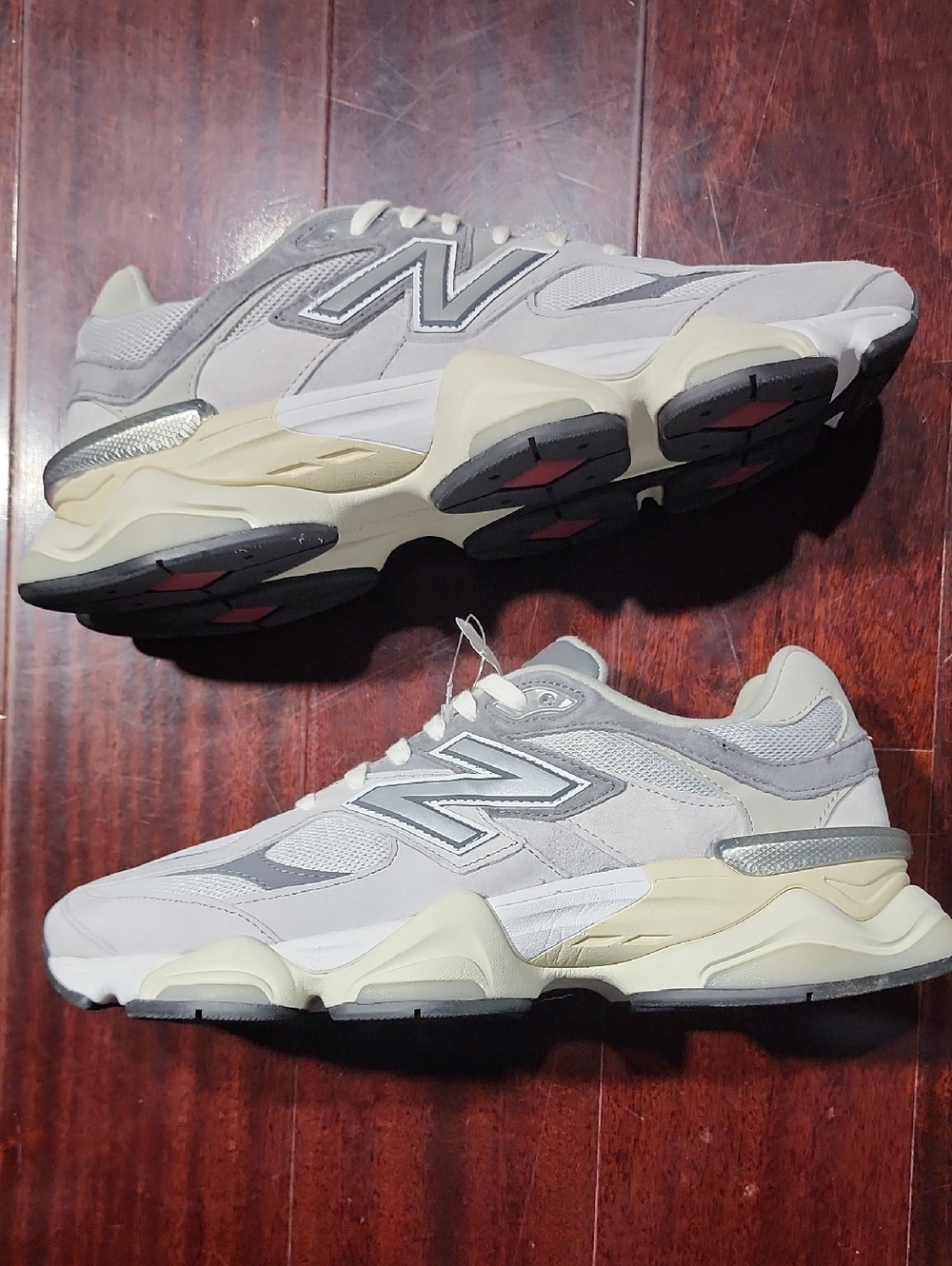 New Balance 9060 Rain Cloud Grey Unisex W Sz 11 / M Sz 9.5